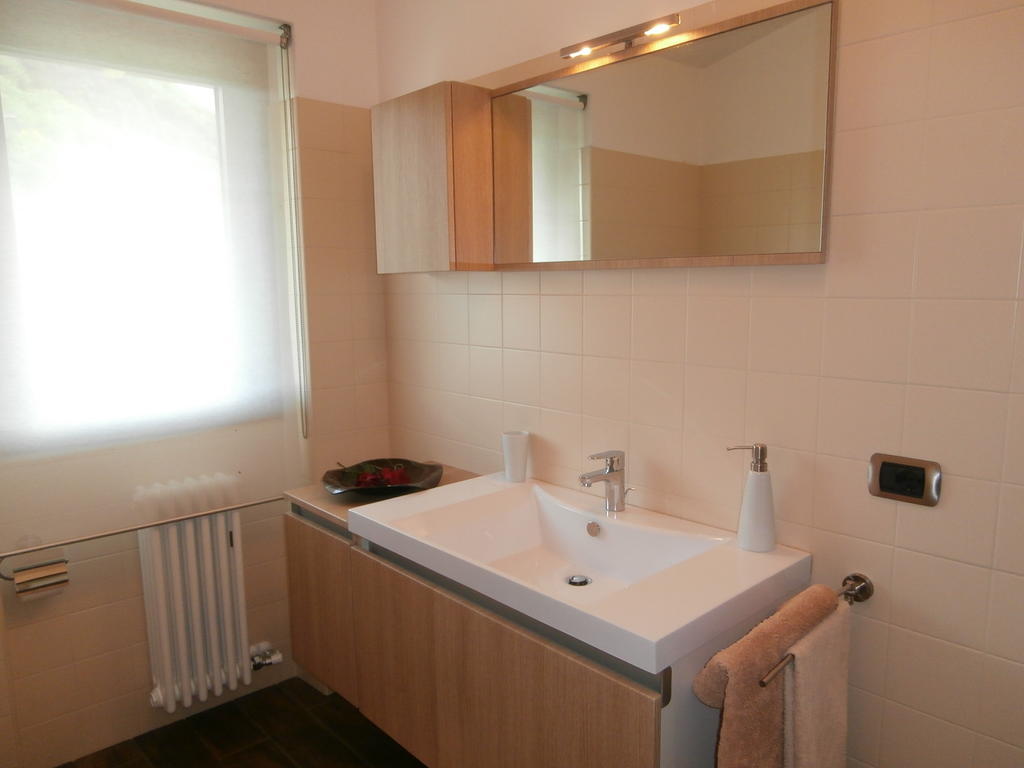 Villa Mimosa Colico Kamer foto